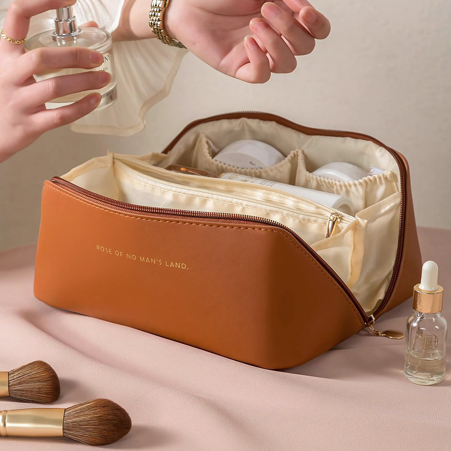 Necessaire Organizadora de Maquiagem Poket [Compre 1 e Leve 2]